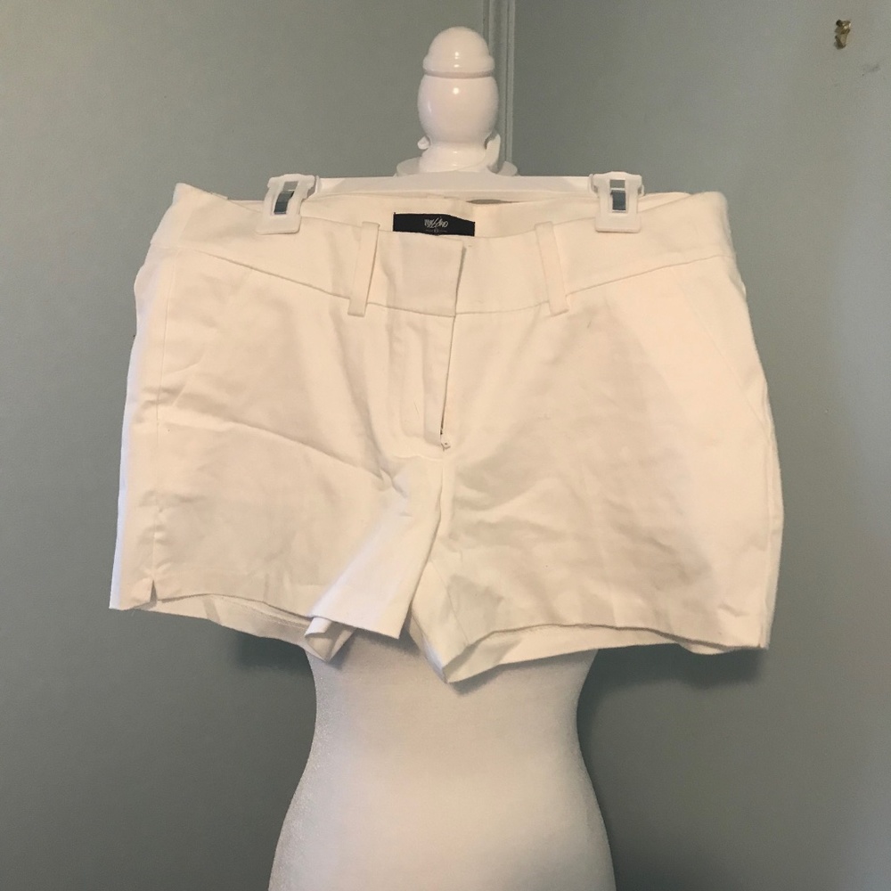 NWOT White short shorts Size 2 Target